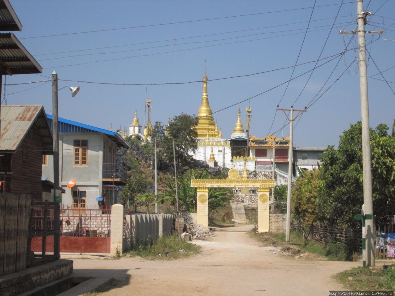 Монастырь Шве Заунг / Shwe Thaung Monastery