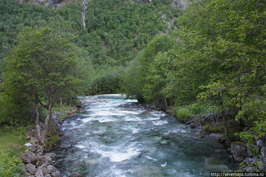 Переезд в Øvre Årdal и прогулка по долине Utladalen Западная Норвегия, Норвегия Переезд в Øvre Årdal и прогулка по долине Utladalen Западная Норвегия, Норвегия
