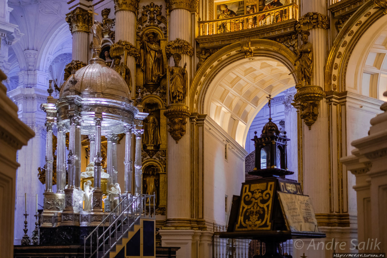 Собор в Гранаде, Испания Гранада, Испания Собор в Гранаде, Испания Гранада, Испания