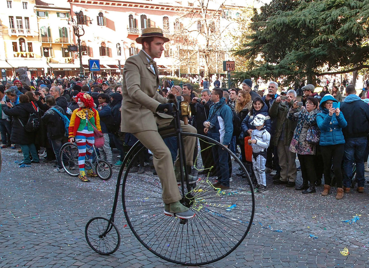 Карнавальное шествие в Вероне