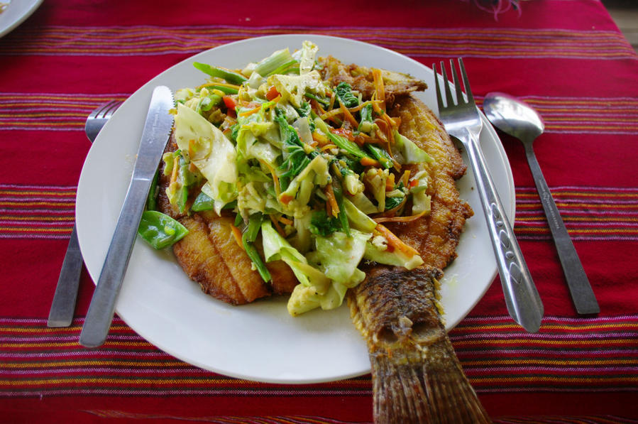 Озеро Инле. Притон наркоторговцев и людоедов Озеро Инле, Мьянма Озеро Инле. Притон наркоторговцев и людоедов Озеро Инле, Мьянма