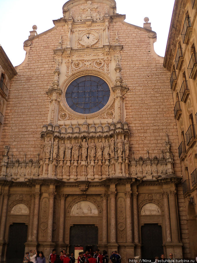 Монсеррат — сердце Каталонии Монастырь Монтсеррат, Испания