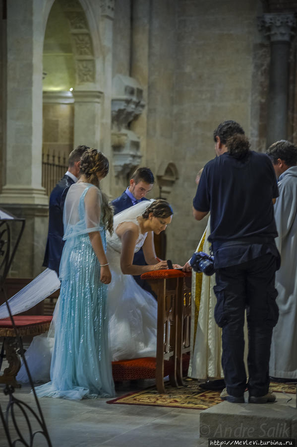 Священный обряд бракосочетания в Тарррагоне Таррагона, Испания