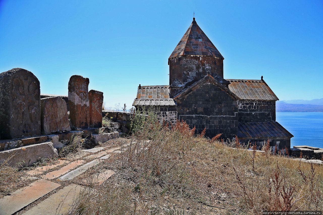 Монастырь Севанаванк Севан, Армения