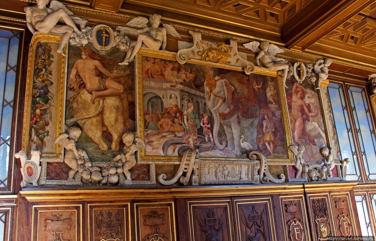 Дворец Фонтенбло и королевские апартаменты (ЮНЕСКО №160)