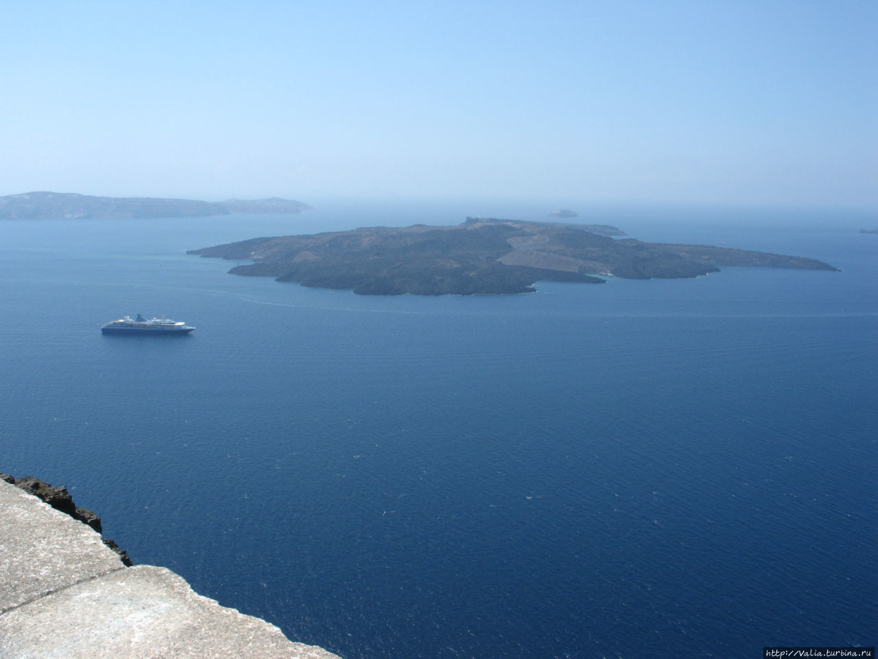 Вид на вулкан Санторини Вид на вулкан Санторини