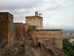 Крепость Алькасаба. Виды Гранады с ее башен просто потрясающие