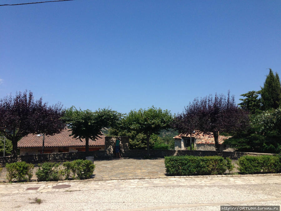 Смотровая площадка и деревня Тавертет Тавертет, Испания