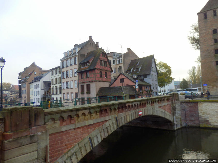 Страсбург. Крепость у дороги Страсбург, Франция