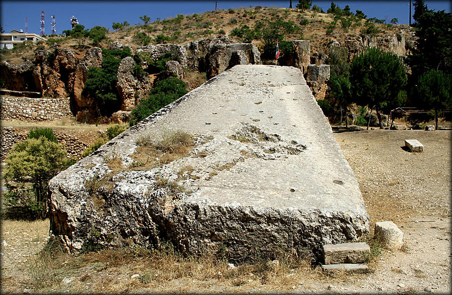 Самый большой и загадочный строительный камень в мире Баальбек (древний город), Ливан