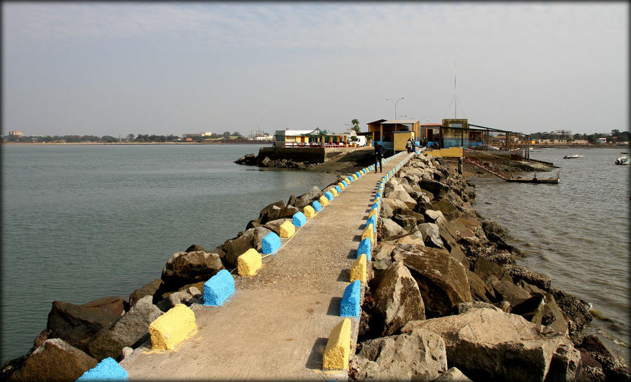 Порт города Конакри Конакри, Гвинея