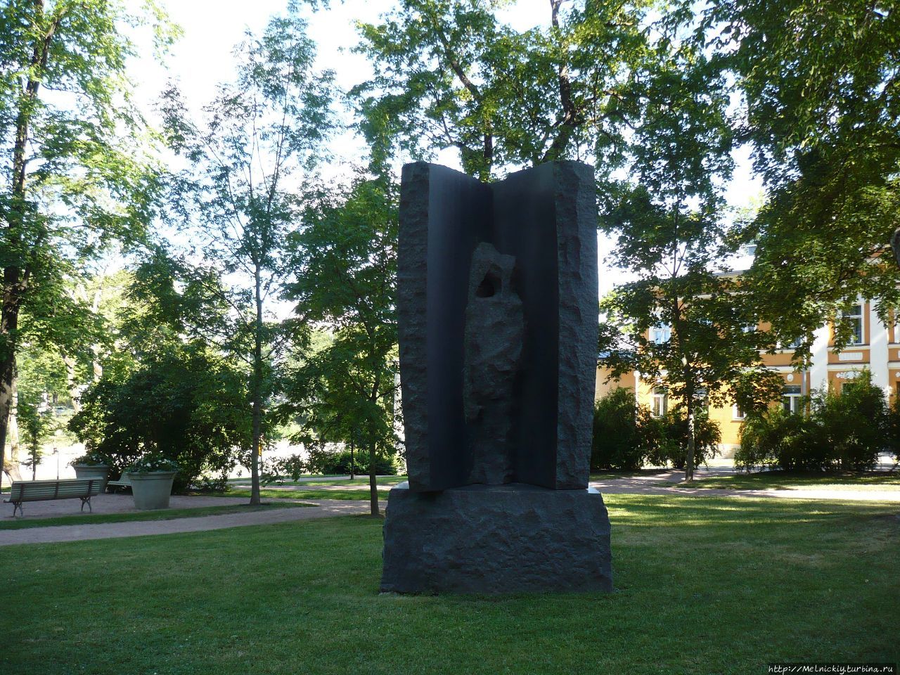 Монумент Адольфу Арвидссону Турку, Финляндия