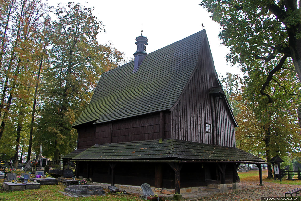 Костел Святого Леонарда Липница-Мурована, Польша