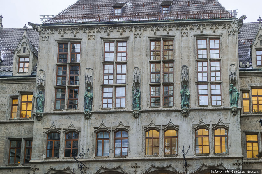 Убранство Мюнхенской ратуши Мюнхен, Германия