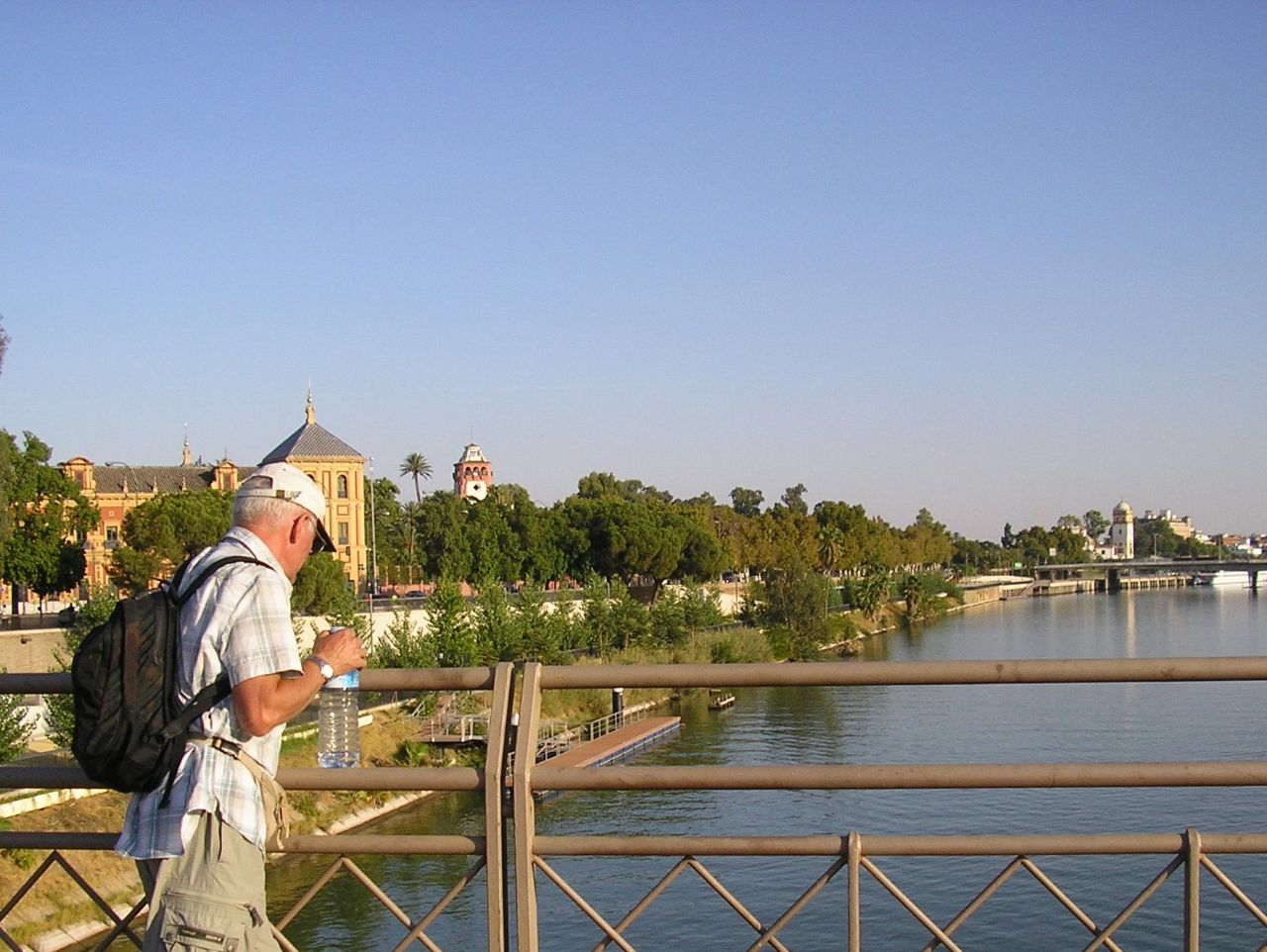 Жара была, жара плыла, в Севилье было это Севилья, Испания Жара была, жара плыла, в Севилье было это Севилья, Испания