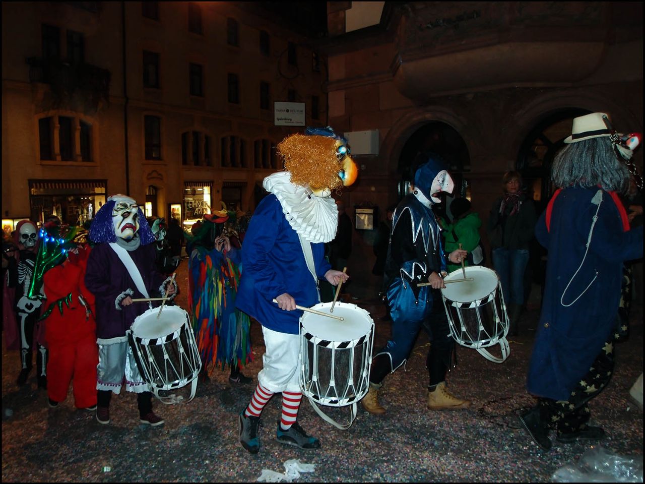 Фонари карнавального Базеля Базель, Швейцария