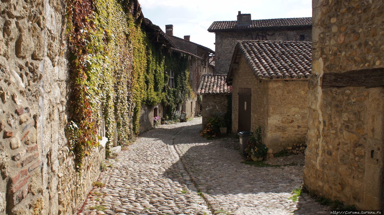 Перуж — французское средневековье Перуж, Франция