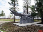 Первый в России памятник В.А. Русанову в Печоре