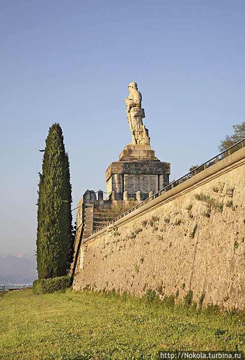 Стадион Стад дю Форт Карре Стадион Стад дю Форт Карре