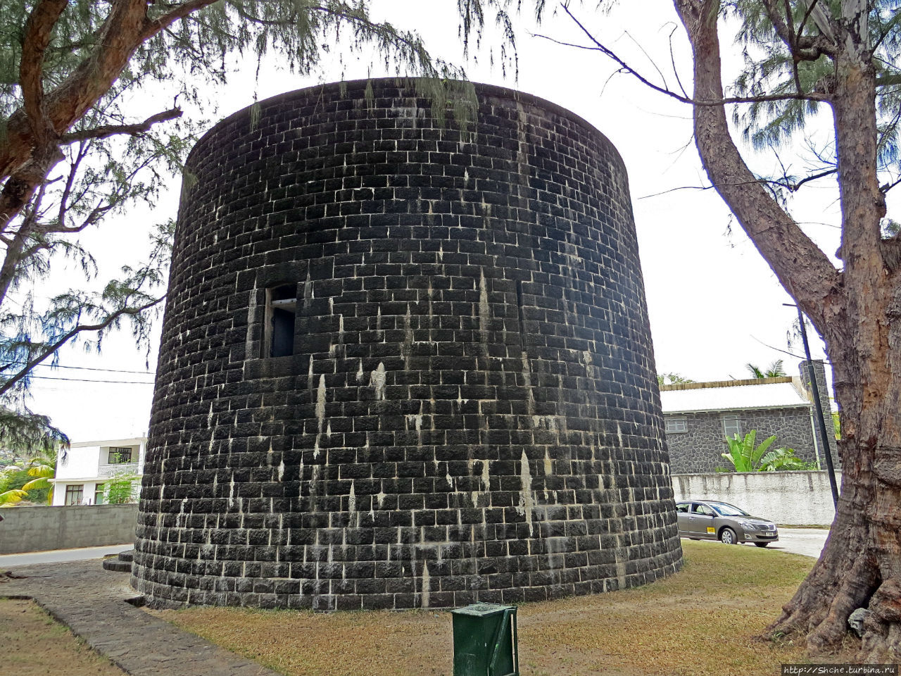 Башня Мартелло / Martello Tower Museum