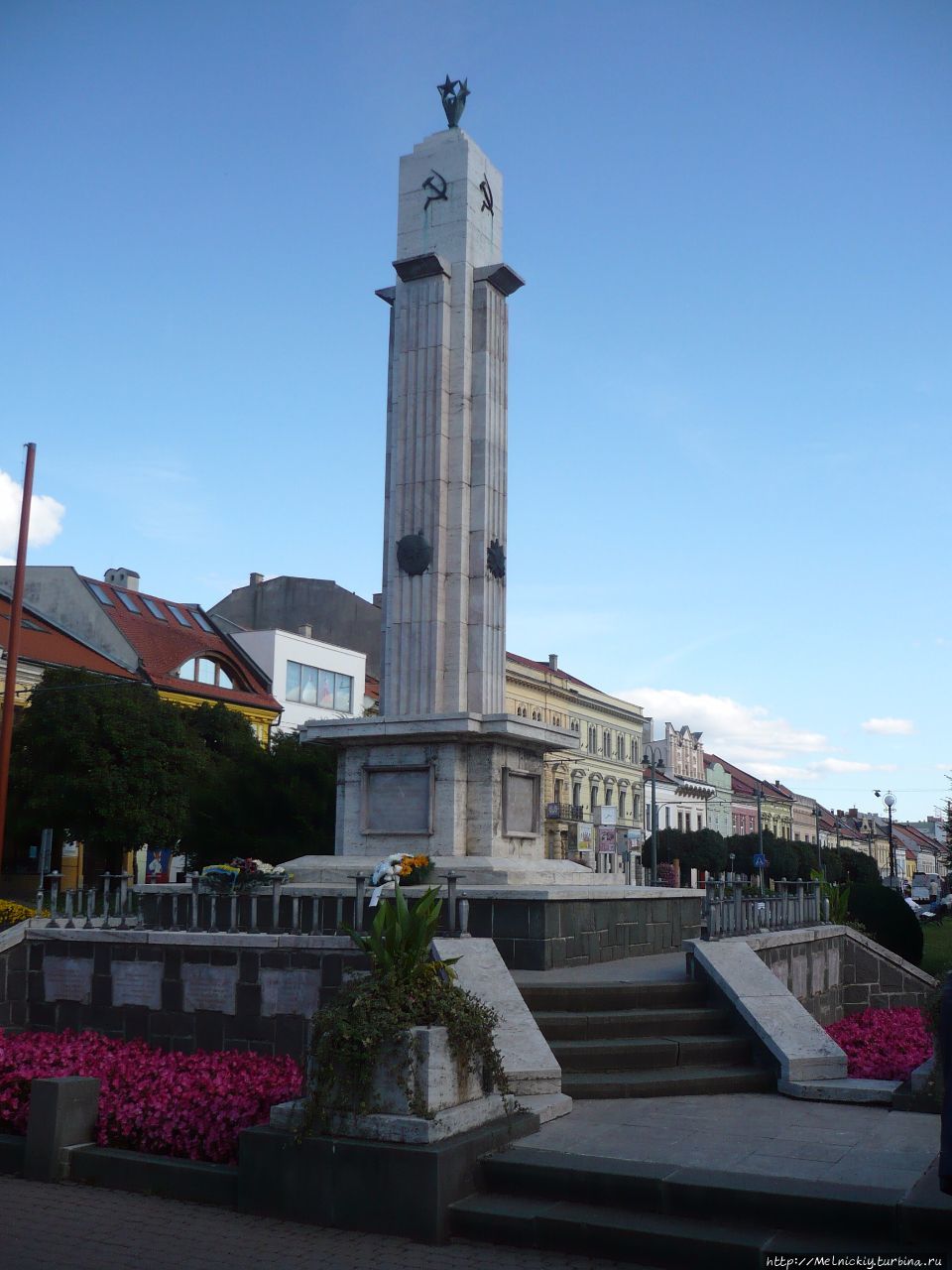 Монумент воинам-освободителям Прешов, Словакия