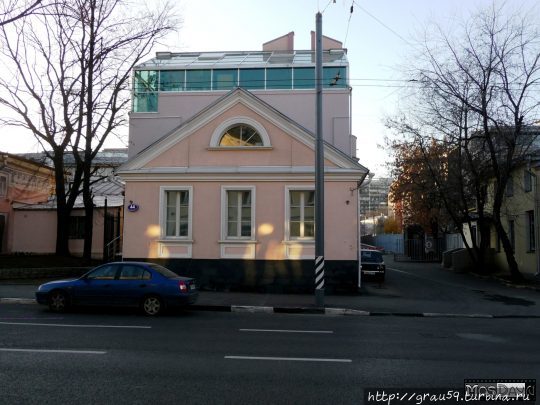 Большая Ордынка : железобетонная переделка старинных зданий Москва, Россия