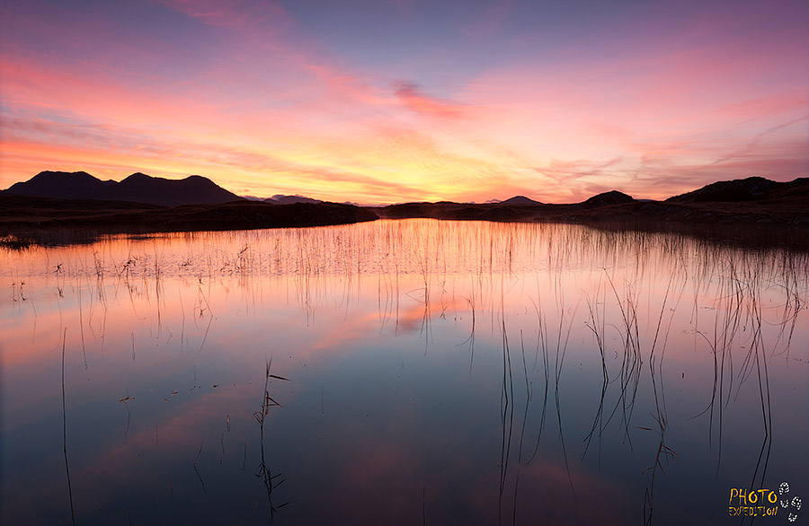 Рассвет на болотах Коннемары Рассвет на болотах Коннемары