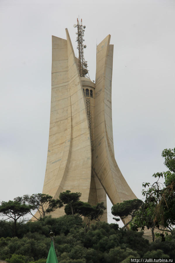 Жардин д' Сей -парк, постороенный французами Алжир, Алжир