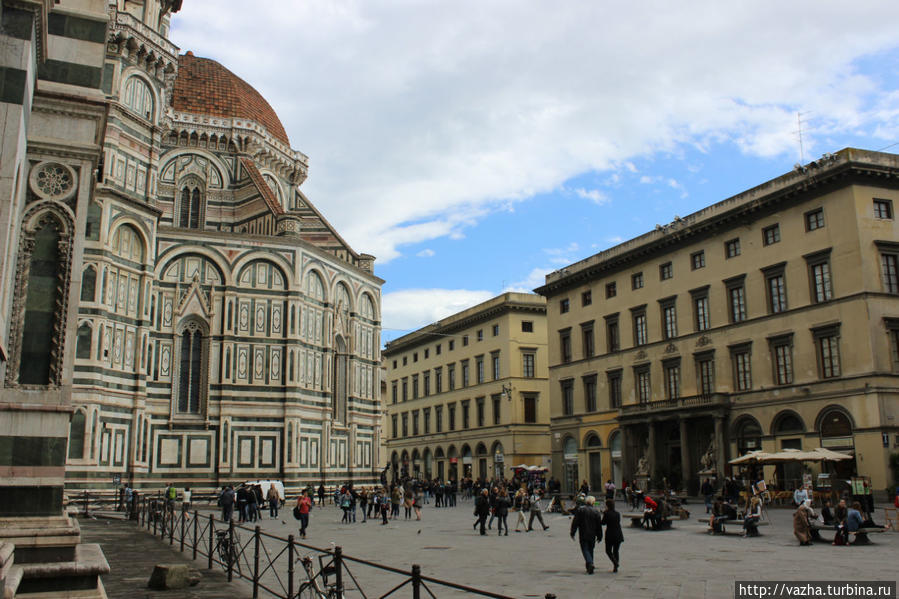 На площади. Флоренция, Италия
