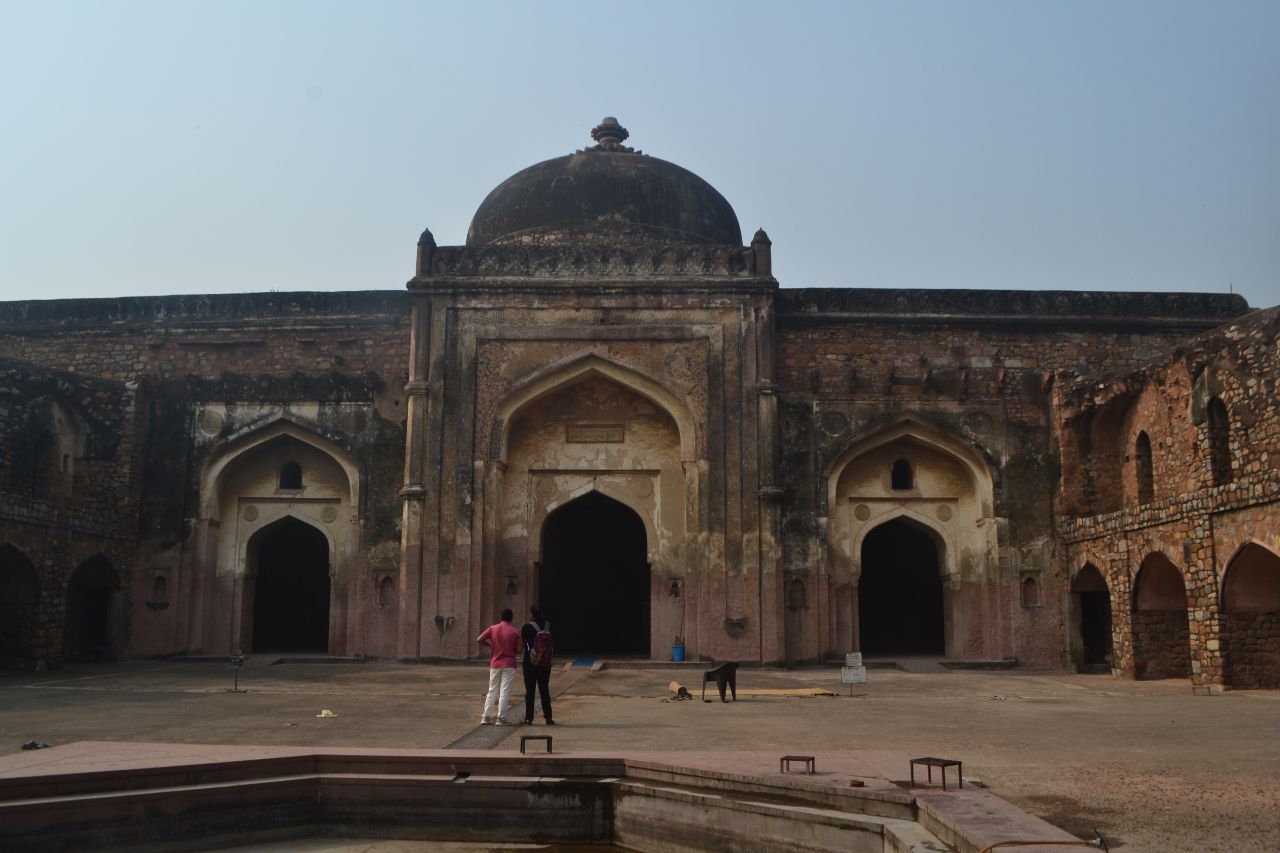 Мечеть Хайрул Маназил Дели, Индия