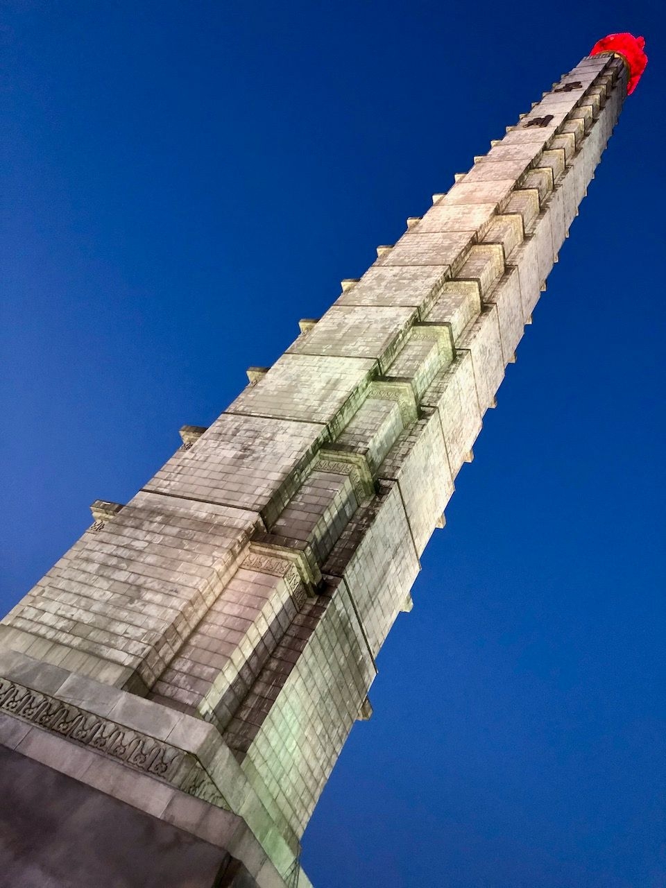 Стелла-монумент Башня идей 