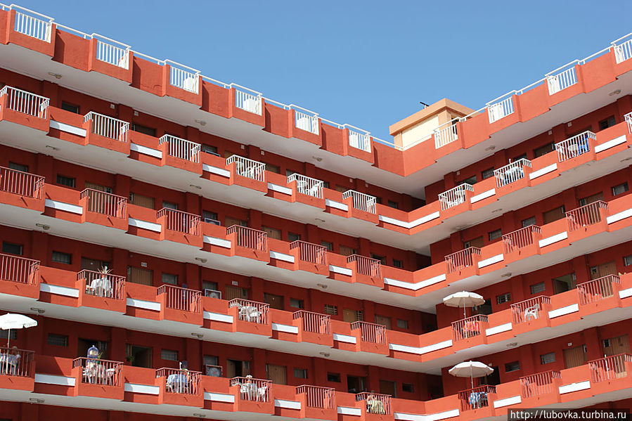 В Пуэрто де ла Крусе приличный выбор отелей и апартаментов на любой кошелек. В Пуэрто де ла Крусе приличный выбор отелей и апартаментов на любой кошелек.