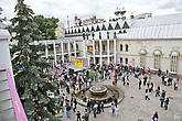 Площадка у кукольного театра. Он в Воронеже — один из самых красивых в России. У театра скульптура — белый Бим, в обнимку с которой любят фотографироваться и дети, и взрослые...
*