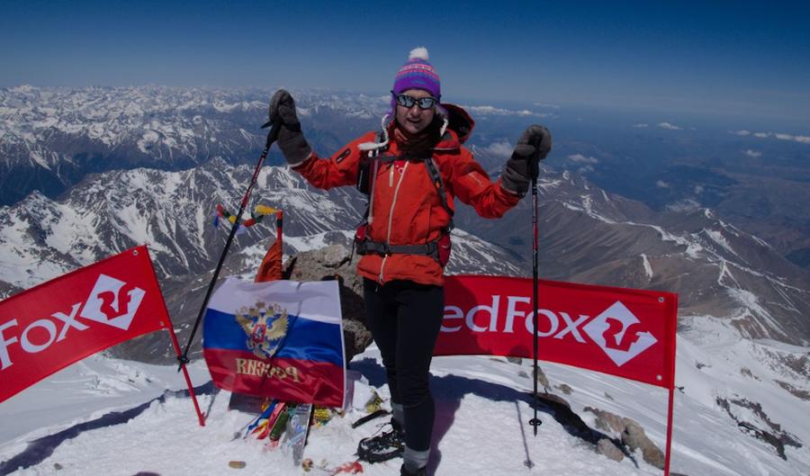 Оксана Стефанишина — победительница, которую я встретил тогда здесь же Эльбрус (гора 5642м), Россия