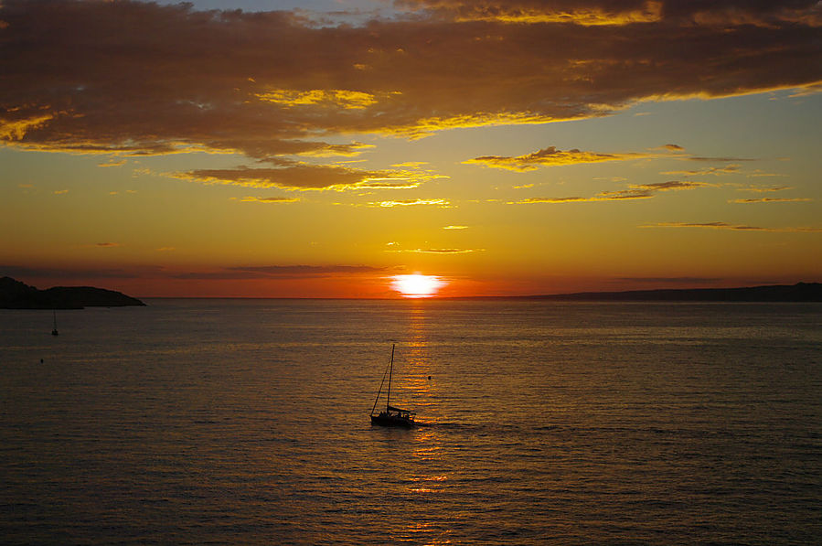 Закаты в Марселе — необычайной красоты! Закаты в Марселе — необычайной красоты!