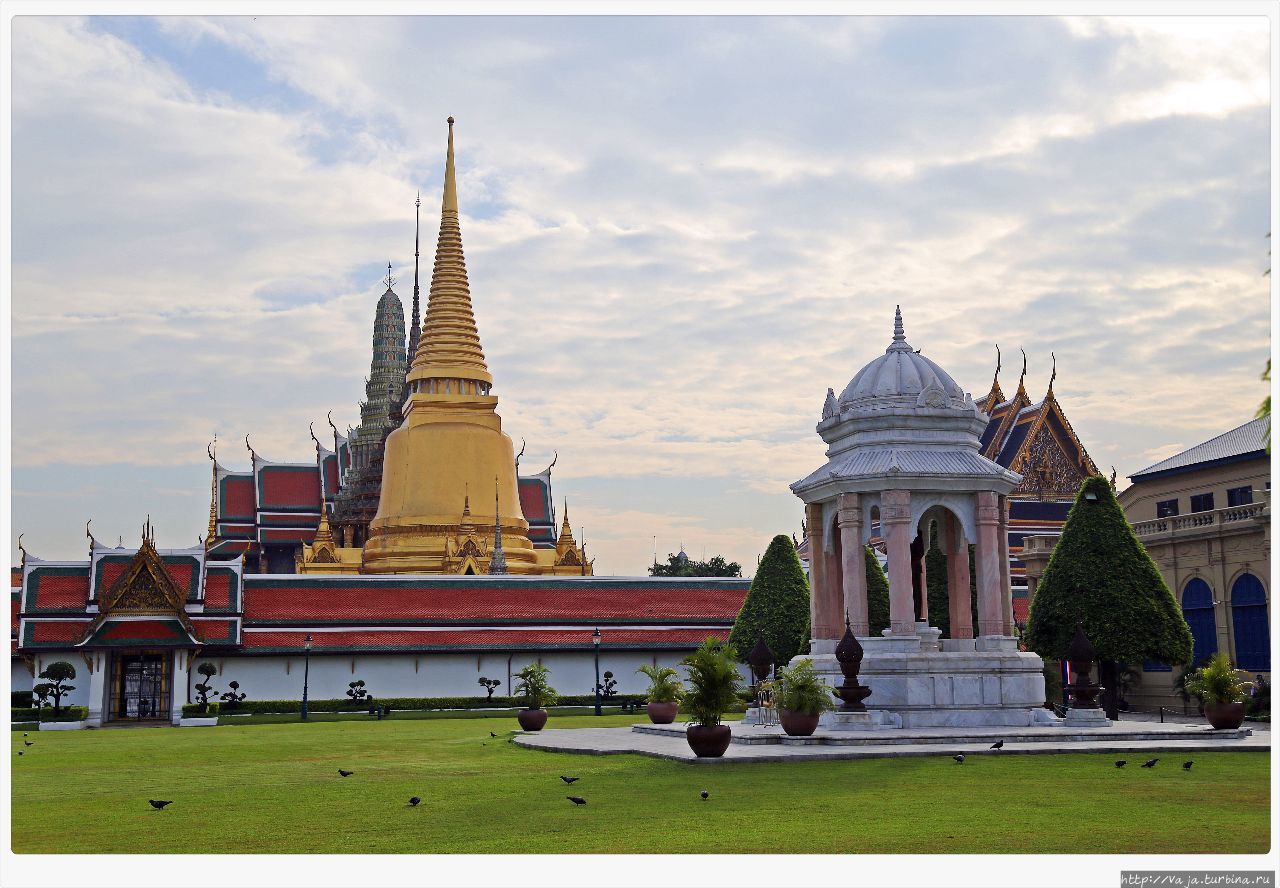 Храм Изумрудного Будды Бангкок, Таиланд