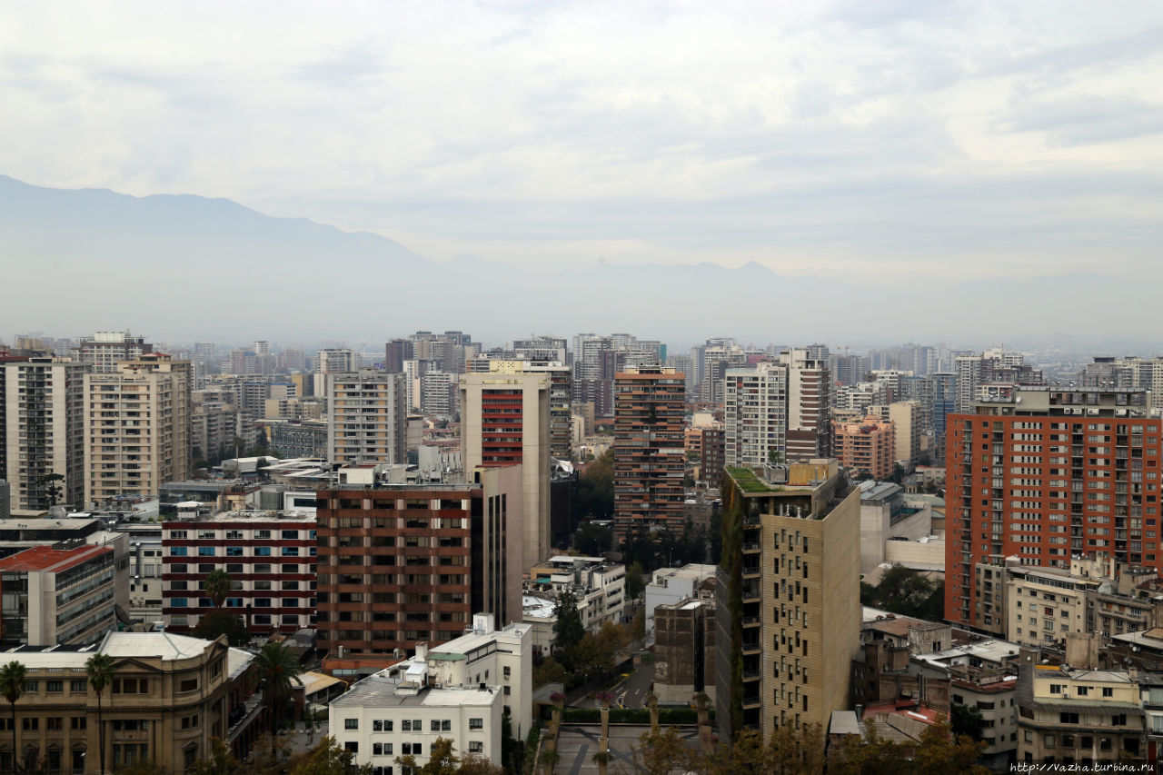 Вид на Сантьяго с холма святой Люсии Сантьяго, Чили