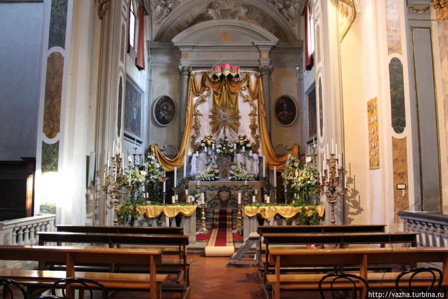 Церковь Флоренции. Флоренция, Италия Церковь Флоренции. Флоренция, Италия