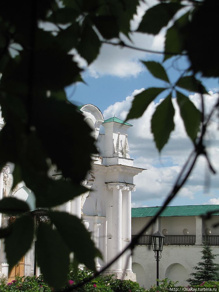 Через два десятилетия, в Через два десятилетия, в