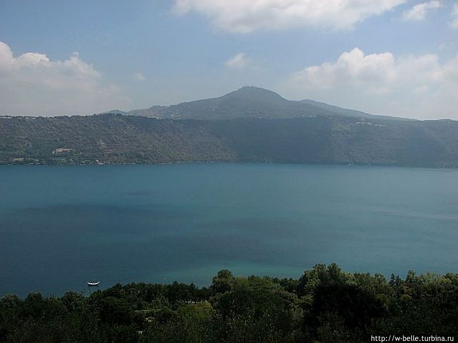 Озеро Альбано. Кастель-Гандольфо, Италия
