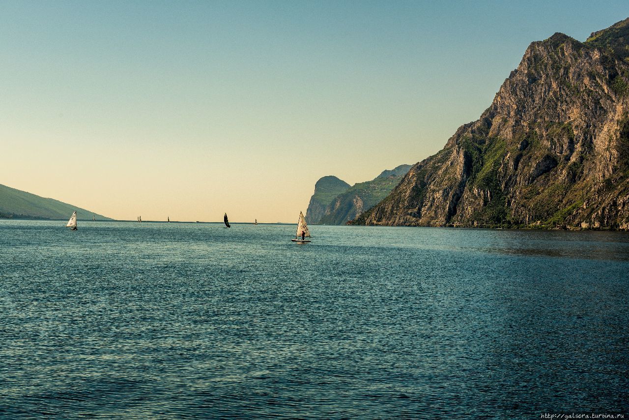 Маленькая одиссея по большому озеру Рива-дель-Гарда, Италия