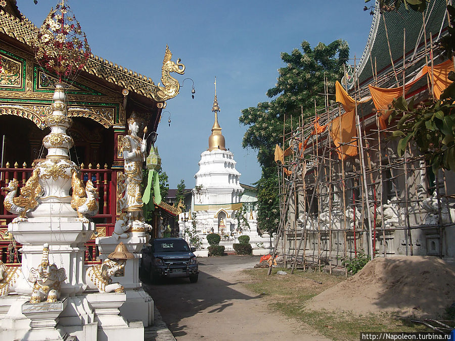 Храм Ват Минг Муанг Чианграй, Таиланд