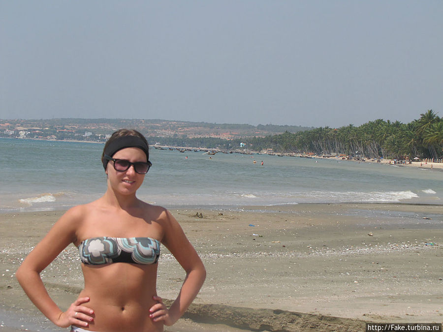 Море только издалека кажется таким красивым( подходя ближе оно становится не очень голубым( Море только издалека кажется таким красивым( подходя ближе оно становится не очень голубым(