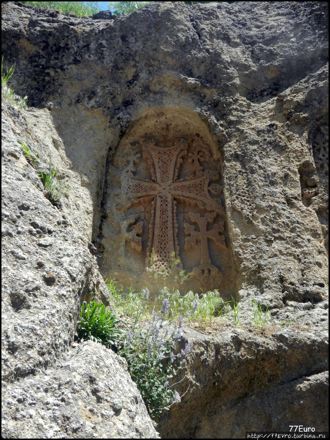 Хачкар — армянские каменные кресты Гарни, Армения