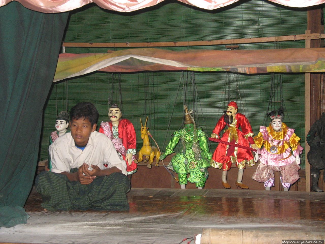 Маппет-шоу в Багане / Mappet show in Bagan