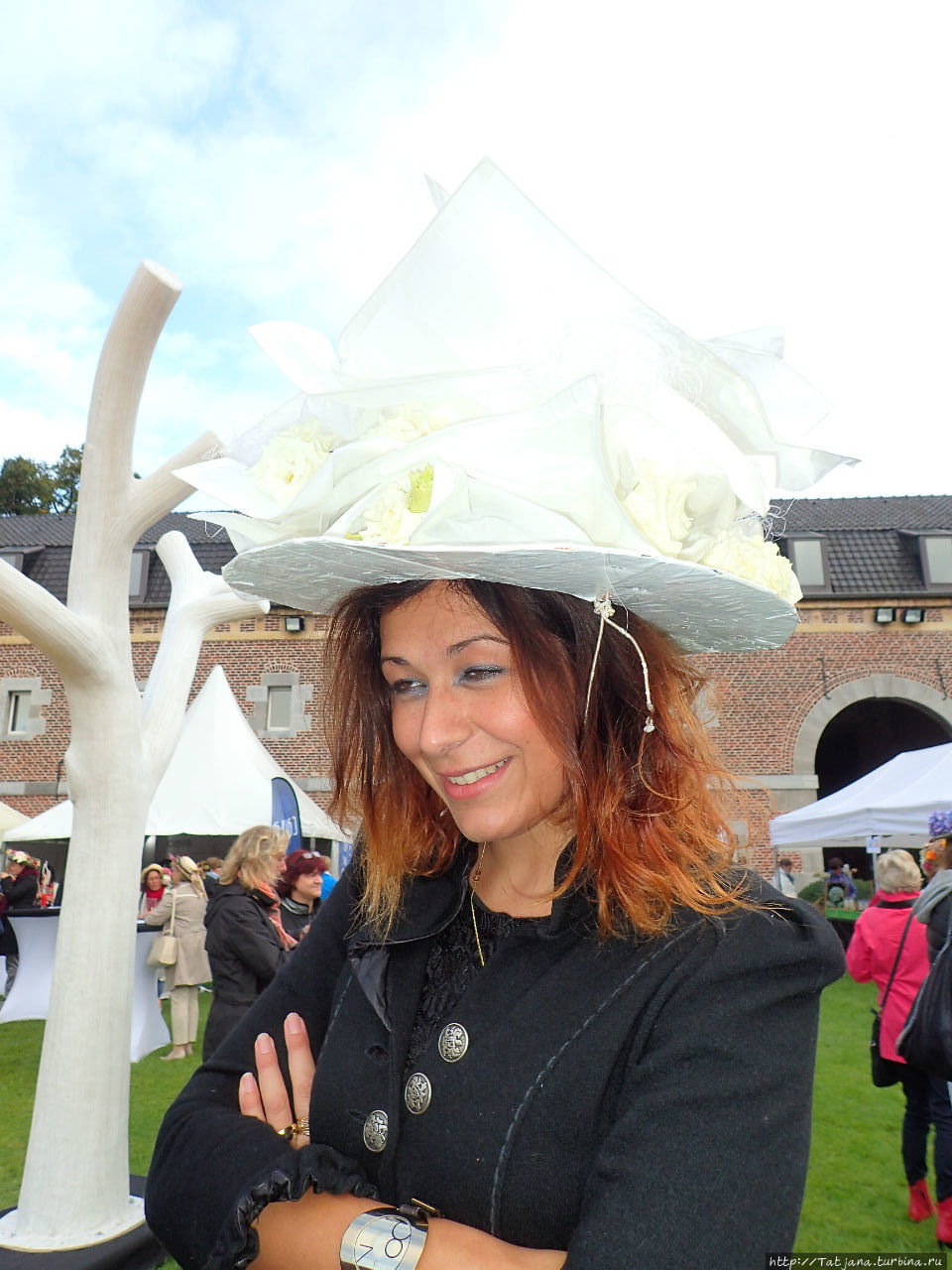 Конкурс  шляпок на фестивале цветов  Fleur Amour Билзен, Бельгия