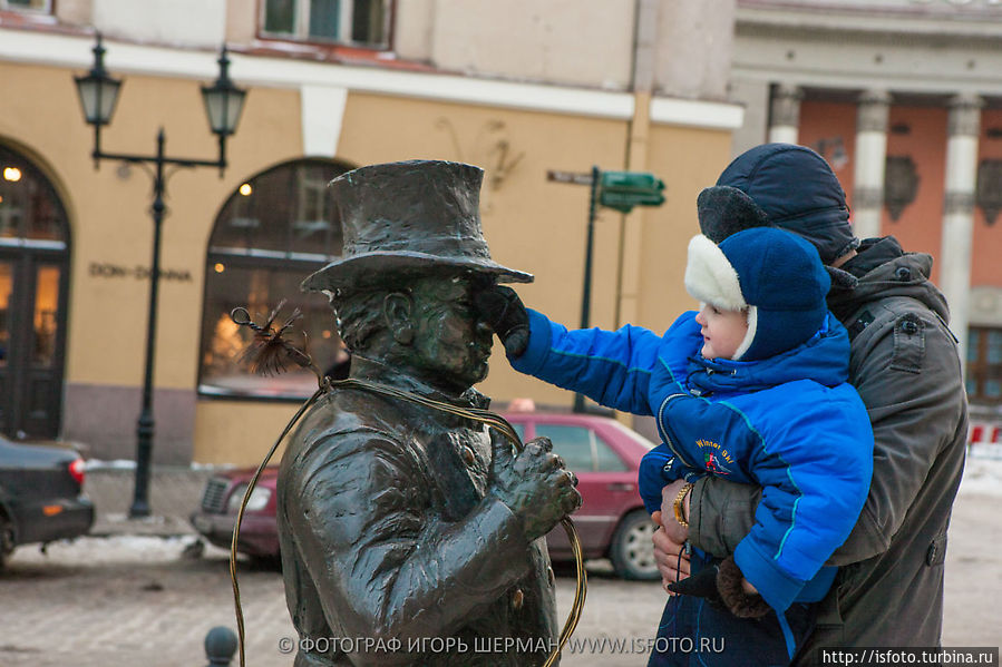 И, конечно, надо натереть ему нос, иначе счастья не будет И, конечно, надо натереть ему нос, иначе счастья не будет