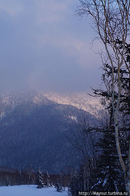 Там, далеко за сопками Тихий океан. Там, далеко за сопками Тихий океан.