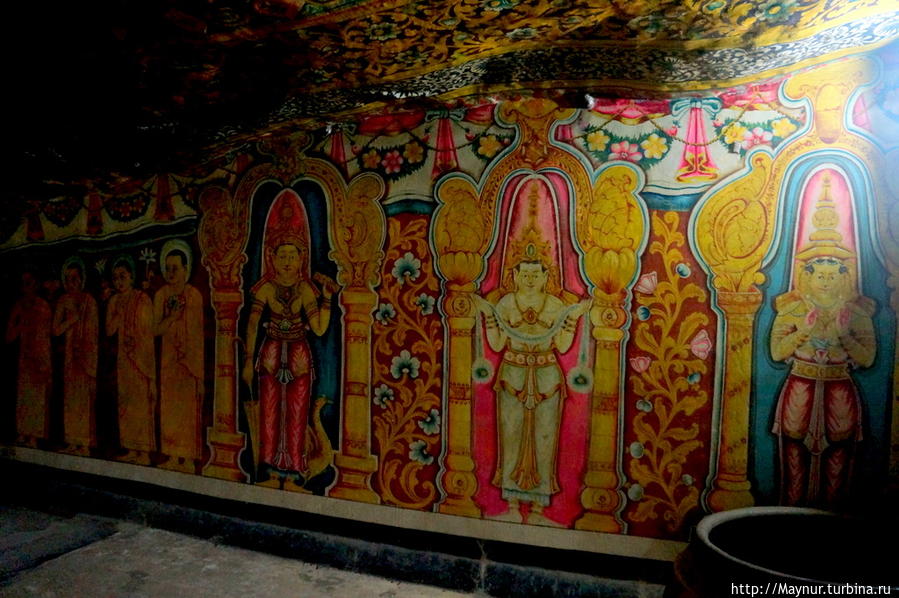 Пещерный  храмовый  комплекс  Мулкиригала...