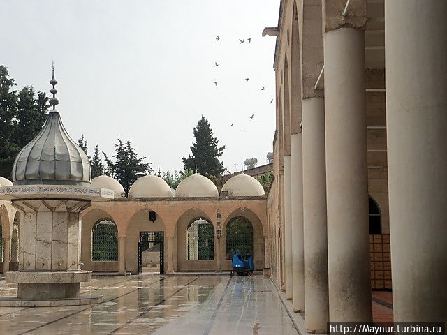 Мечеть Шанлыурфа, Турция Мечеть Шанлыурфа, Турция